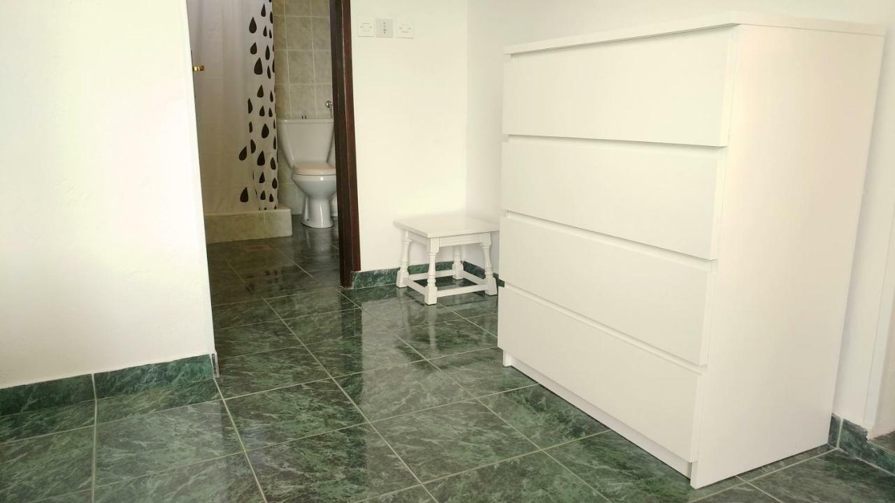 Apartmani Kastelan Barbat na Rabu Ngoại thất bức ảnh