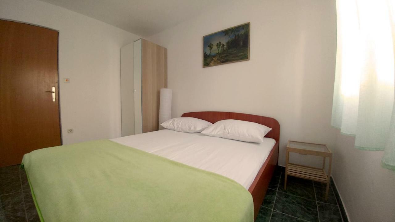 Apartmani Kastelan Barbat na Rabu Ngoại thất bức ảnh